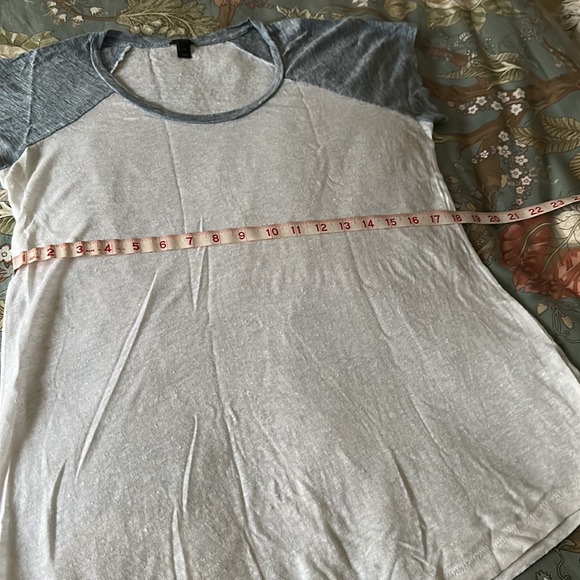 J.Crew linen slub baseball tee - Picture 4 of 8